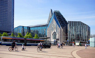 Uni-Rektorin verletzt Neutralitätspflicht – und Staatsregierung findet das total okay.